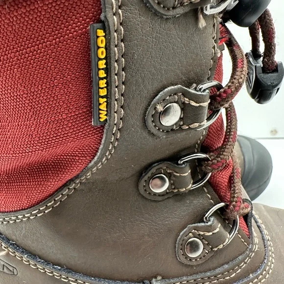 KEEN Basin Leather Insulated Waterproof Snow Boots Size US Youth 12 - Picture 7 of 10